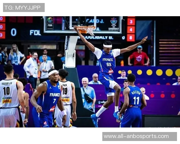 约维奇欧锦赛表现抢眼场均128分4篮板22助攻三项命中率超180俱乐部