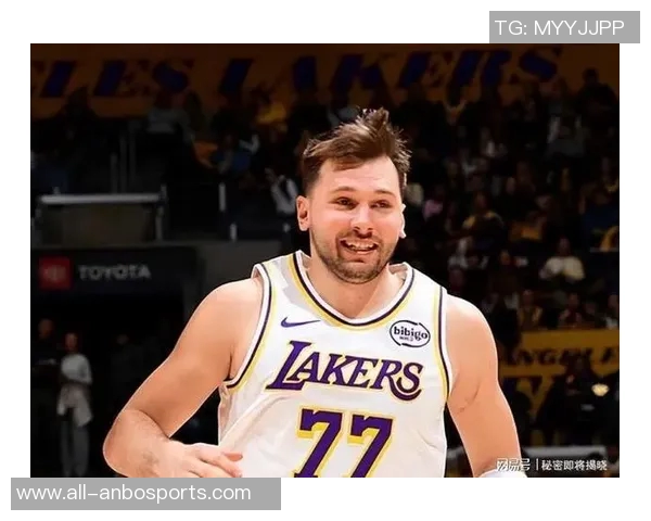 东契奇三分球达1500个仅用486场创NBA历史第二快纪录仅次于库里 东契奇三分球达1500个仅用486场创NBA历史第二快纪录仅次于库里