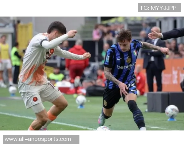 法国队球探现场考察国米前锋博尼关注罗马对国米的精彩对决